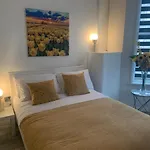 Bloomsbury House - Modern Studios Near Anfield