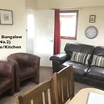 Court Farm Holiday Bungalows Ltd