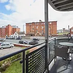 Host & Stay - Beach Pad