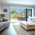 Gower View - 4 Bedroom Luxurious Holiday Home - Saundersfoot