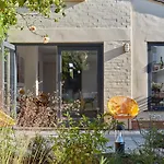 House On Beaconsfield Spacious Seaside Home Perfect For Relaxing With Friends Or Family