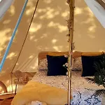 Wren - Wildflower Meadow Glamping At Ty Cynan