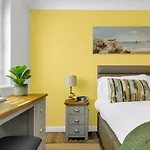 Pass The Keys Stunning 2 Bed House By The Sea