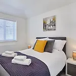 2022 Brand New Stylish Flat In Central Hayle
