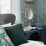 Crookes House