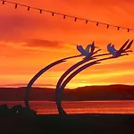 Cashel On The Coast, 3 Bedroom Holiday Home, Ballycastle