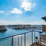 Host & Stay - Marina View Penthouse