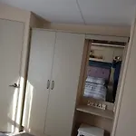 6 Berth Deluxe Caravan Palm Grove 42