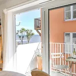 1 Bay View Court