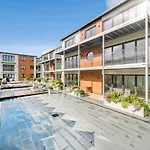 2 Challacombe - Luxury Apartment At Byron Woolacombe, Only 4 Minute Walk To Woolacombe Beach!