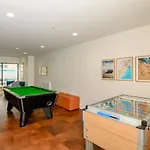 5 Putsborough - Luxury Apartment At Byron Woolacombe, Only 4 Minute Walk To Woolacombe Beach!