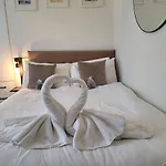 Seaside Ground Floor Flat Wifi & Free Parking