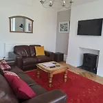 Spinnaker - Self Catering Apartment, Tenby