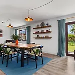 Woodfield House - Beautiful Tenby Cottage