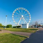 Lovely 8 Berth Caravan Nearby Scratby Beach At California Cliffs Park 50071D