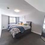 Stunning 3 Bedroom Flat In Southend-On-Sea