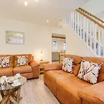 Pebble Cottage
