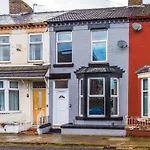 Mansa Musa House - 5 Bed 5 En Suite Bathrooms, Newly Refurbished House With Free Parking Outside