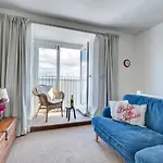 Corner Cottage