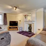 Cross Farm Cottage
