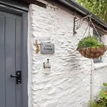 Love Cottage