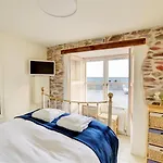 5 Seaview