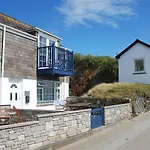 Cliff Top Cottage