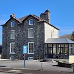 Llys Bach Apartment At Llys Aeron
