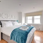 Sea Breeze Apartment