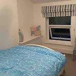 Lilly'S Cottage, Filey, Sleeps 8