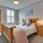 Ellingham House