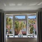 New Esplanade Court Beachfront One Bedroom Apartment With Free Parking And Seasonal Swimming Pool