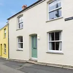 1 Peverell Cottages