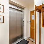 Apt 5 Kenilworth House