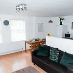 2 Bedroom Apartment Liverpool - Hosted By Seren Property