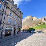 Snug Studio On The Grassmarket, 5Mins From Castle