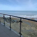 Penthouse Apartment With Stunning Sea View Westward Ho!