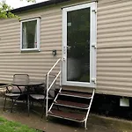 10 Beeches 8 Berth Southview T&G Retreat