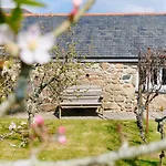 Cobblestone Cottage