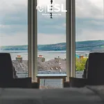 Beautiful En Suite 5 Bedroom Home With Sea Views