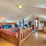High View Farmhouse