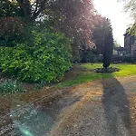 No.2 Beechcroft / Park-Side / Ping Pong & Garden