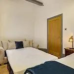 Host & Stay - Bands Warehouse II