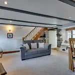 Slipway Cottage 8 Back Lane
