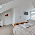 26 Wesley Place
