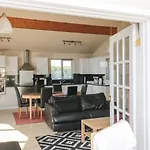 Orchard Lodge