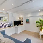 26 Wesley Place