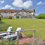 The Seaside Inn