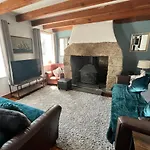 Cozy, Rural Farm Cottage