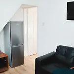 New Blissful 3 Bedroom Bright House Near Centre.